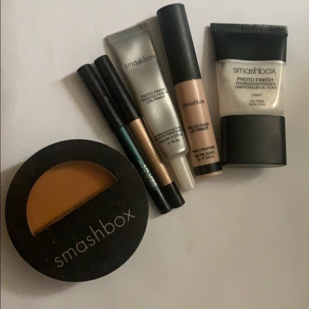 Smash box bundle eyeliner, primer, & foundation